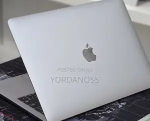 New Laptop Apple MacBook Pro 2020 M1 8GB Apple M1 Pro SSD 256GB