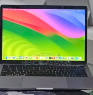 New Laptop Apple MacBook Pro 2020 8GB Apple M1 SSD 256GB