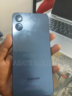 Samsung Galaxy A06 128 GB