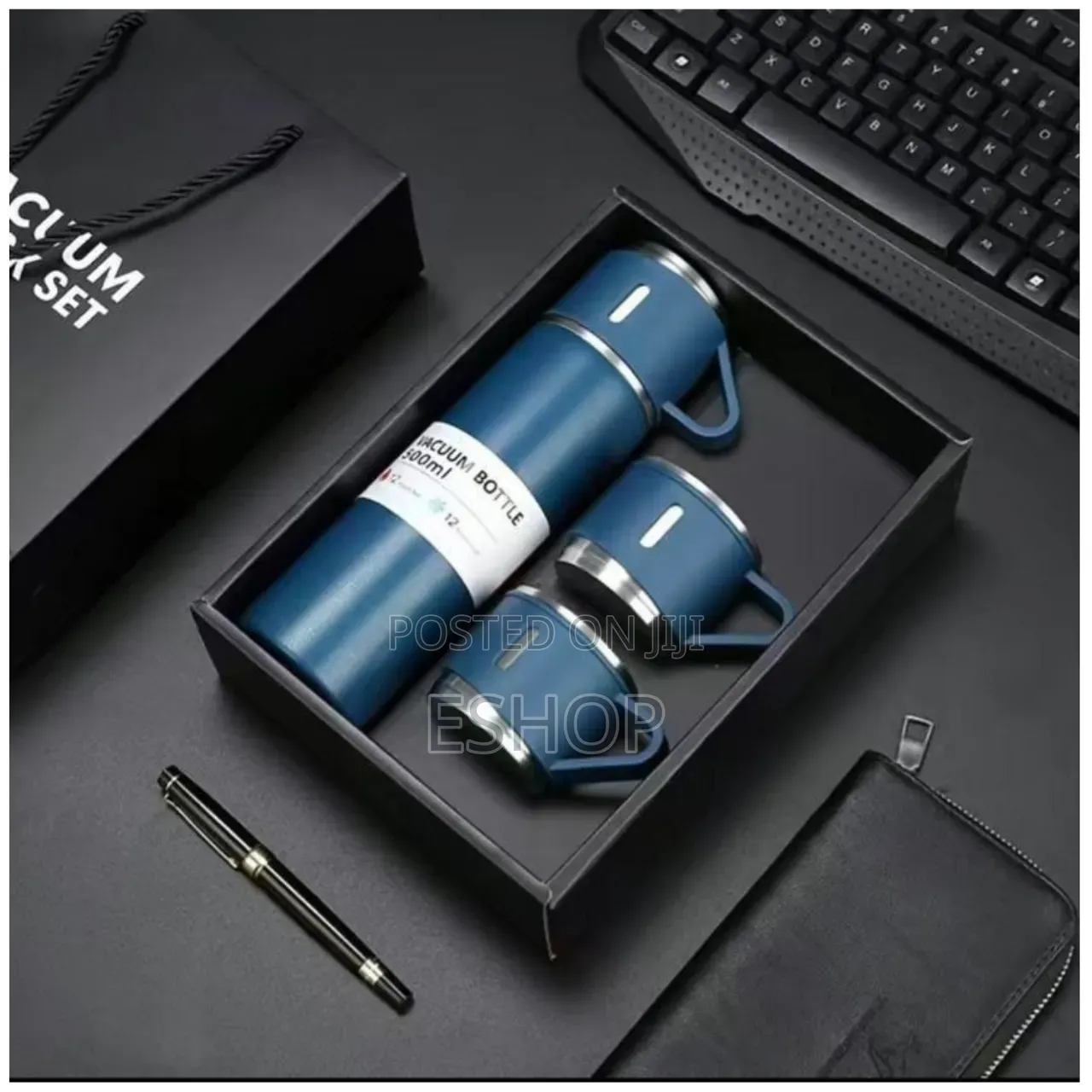 Keep Drinks Hot or Cold for Hours With This 500ml Double-Walled Vacuum