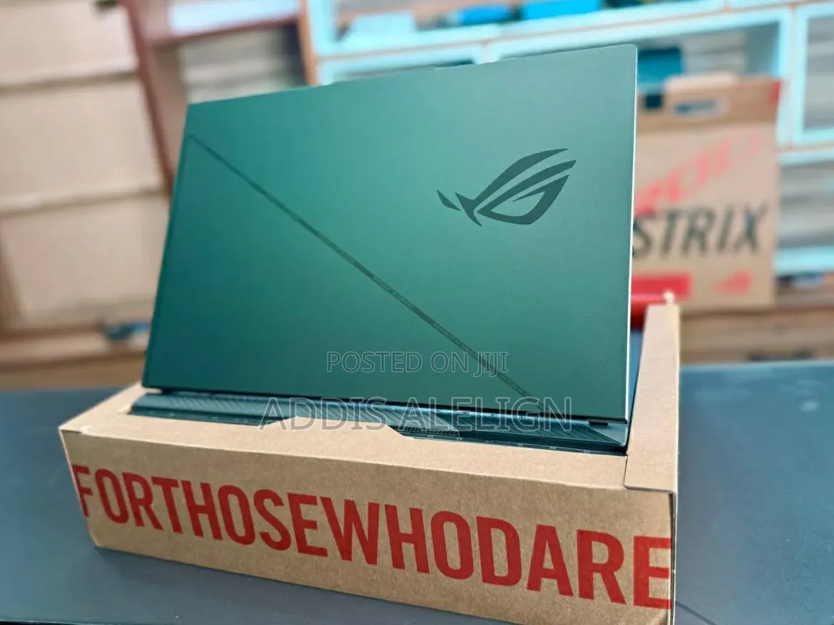 New Laptop Asus ROG Strix G16 G614 16GB Intel Core i7 SSD 1T