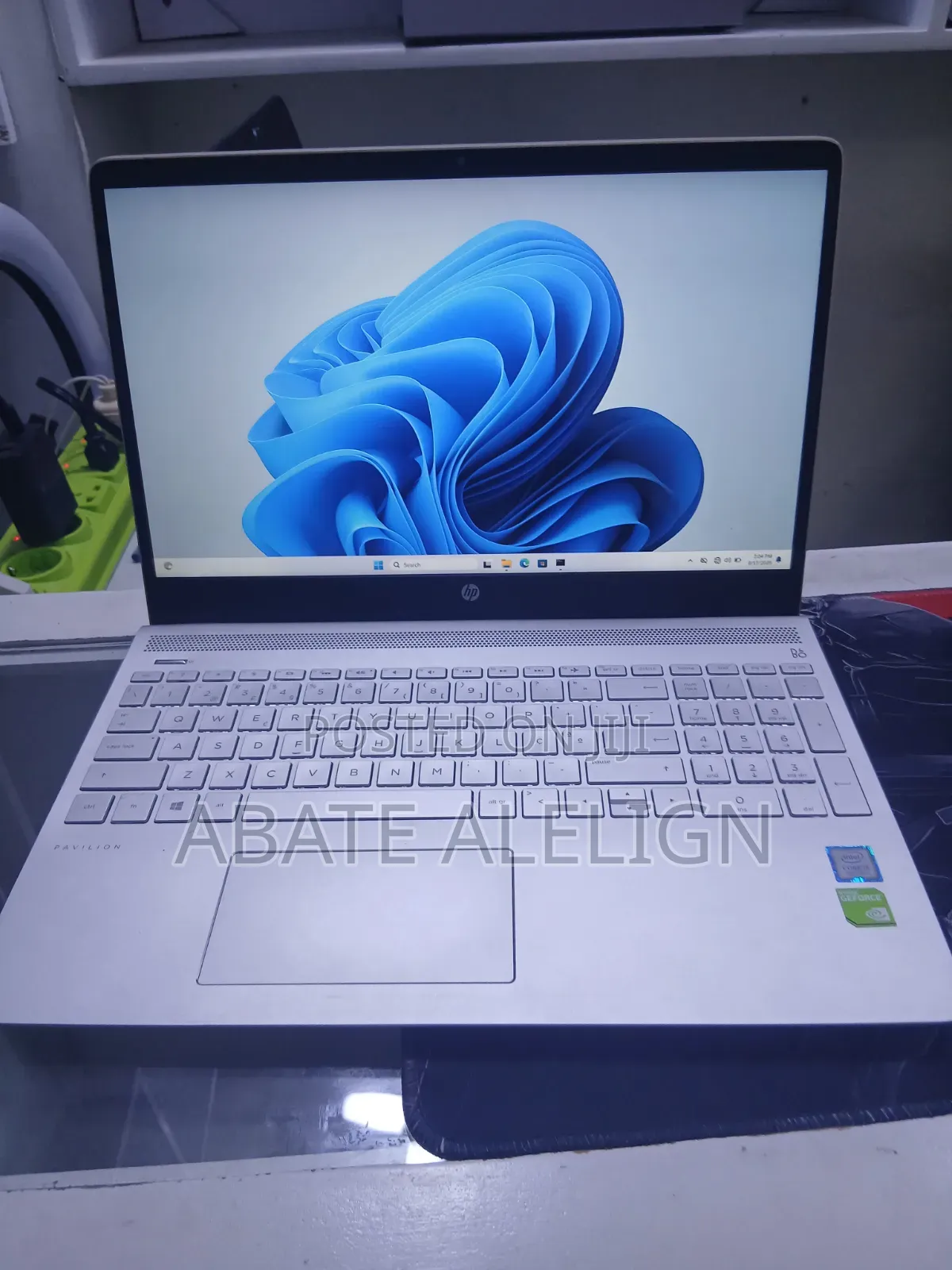 New Laptop HP Pavilion 15 16GB Intel Core i5 SSD 512GB
