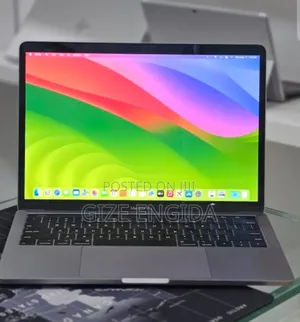 New Laptop Apple MacBook Pro 2020 M1 8GB Apple M1 SSD 256GB
