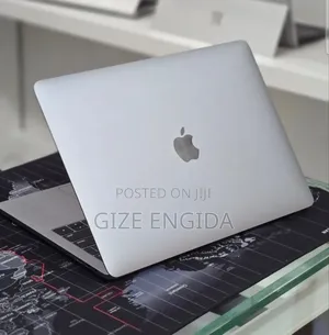 New Laptop Apple MacBook Pro 2020 M1 8GB Apple M1 SSD 256GB