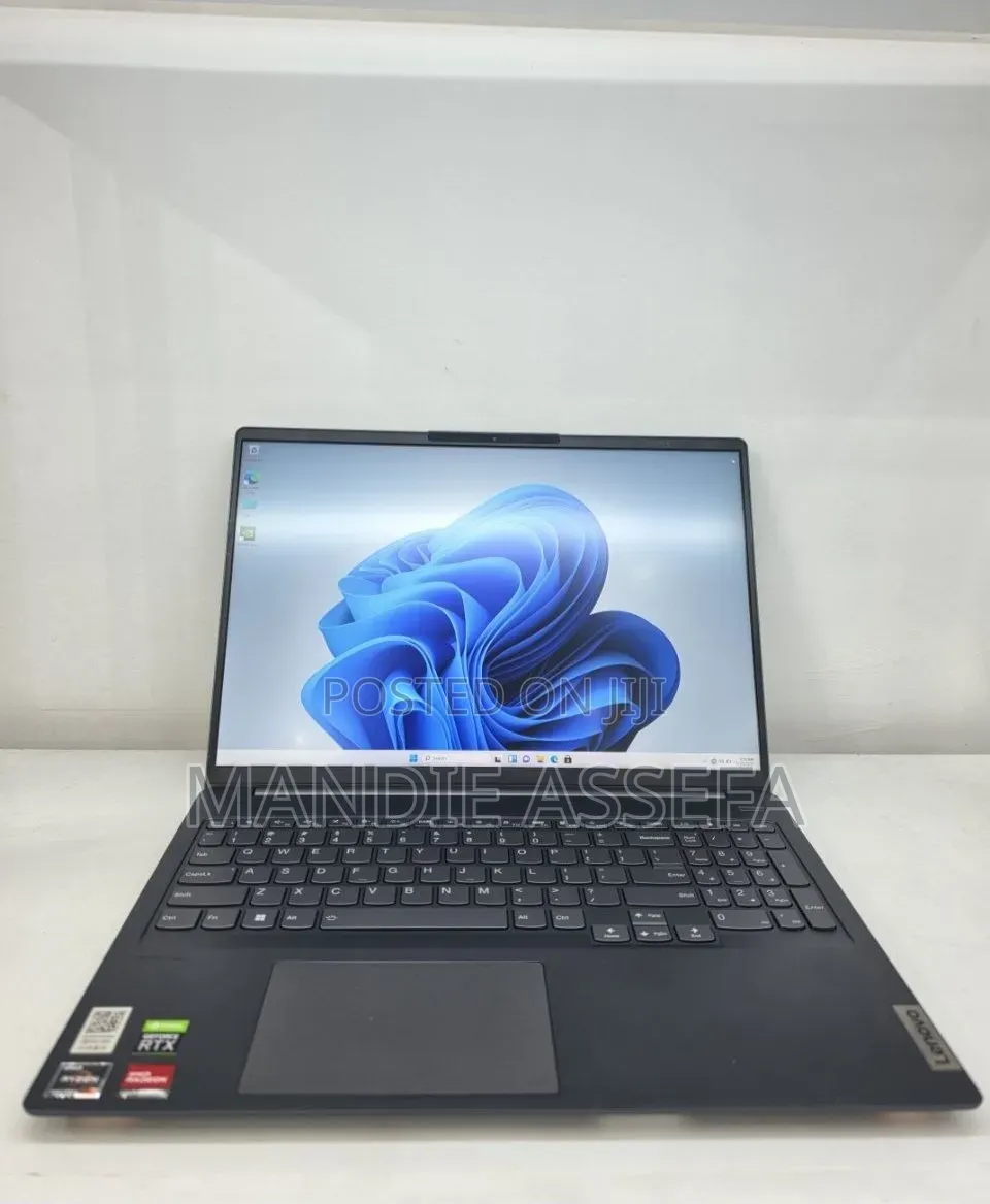 New Laptop Lenovo 16GB AMD Ryzen 7 SSD 512GB