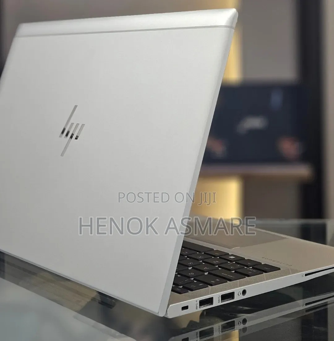 New Laptop HP EliteBook 840 G8 16GB Intel Core i7 SSD 512GB