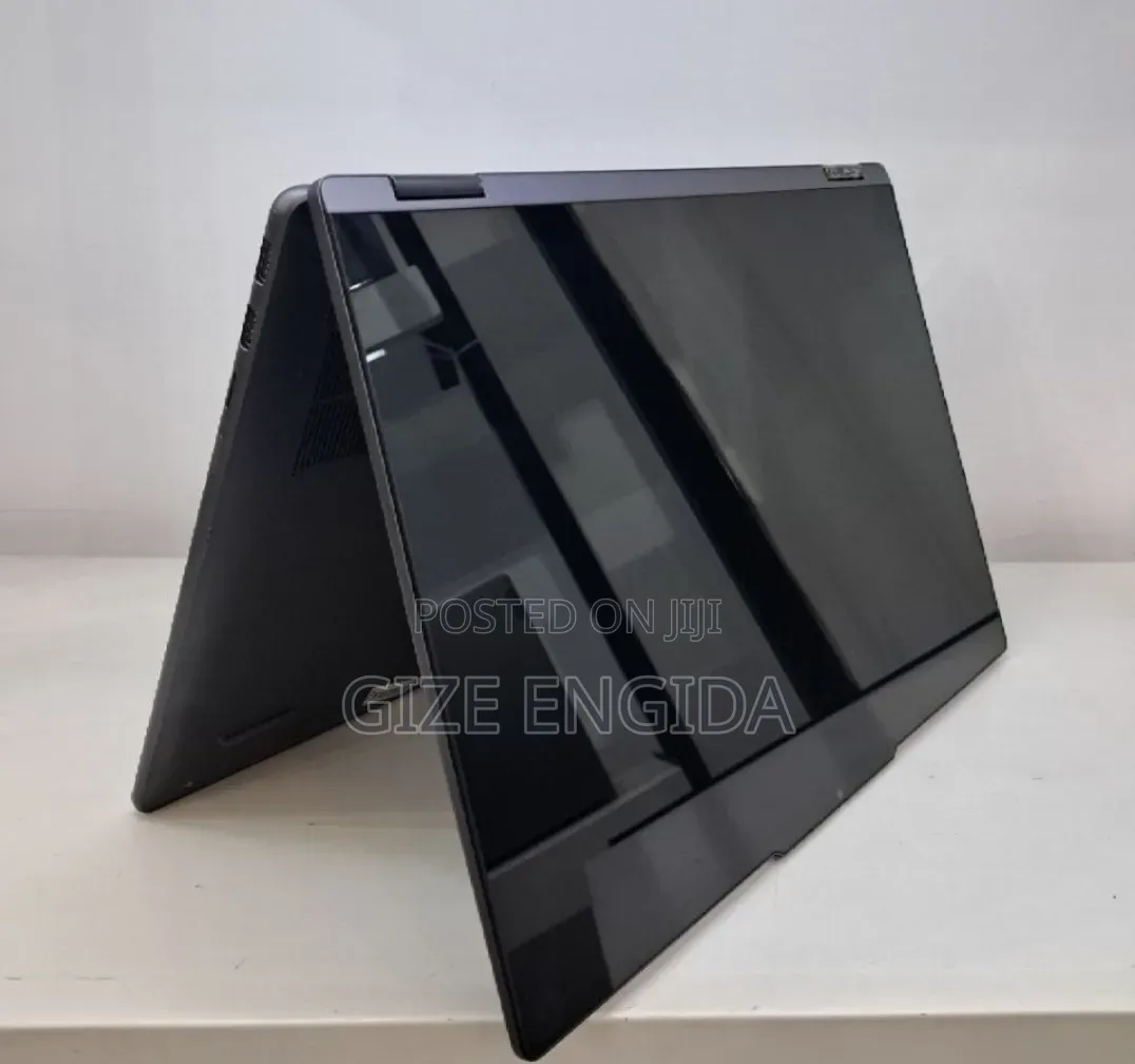 New Laptop Lenovo Yoga 7i 16GB Intel Core Ultra 7 SSD 512GB