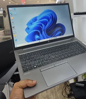 New Laptop HP ZBook 15 16GB Intel Core i7 SSD 512GB