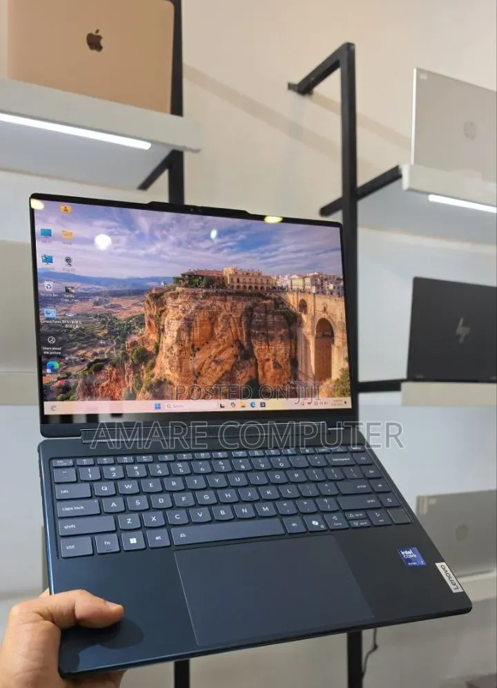 New Laptop Lenovo Yoga 9 16GB Intel Core Ultra 7 SSD 1T