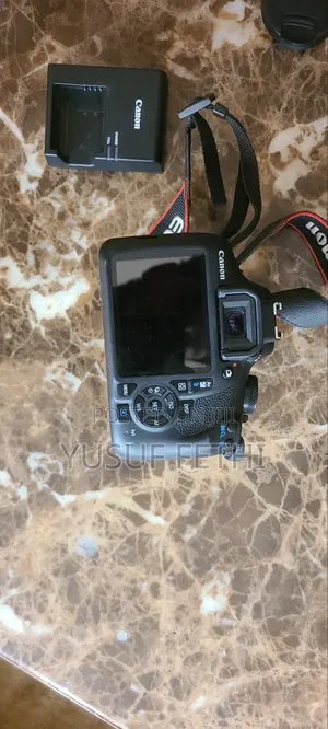 Camera T7 Rebel