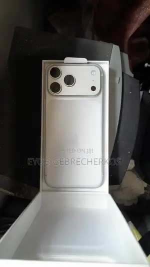 New Apple iPhone 17 Pro Max 256 GB Silver