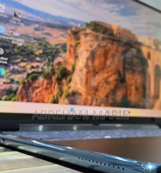 New Laptop Lenovo Yoga 9i 16GB Intel Core Ultra 7 SSD 1T