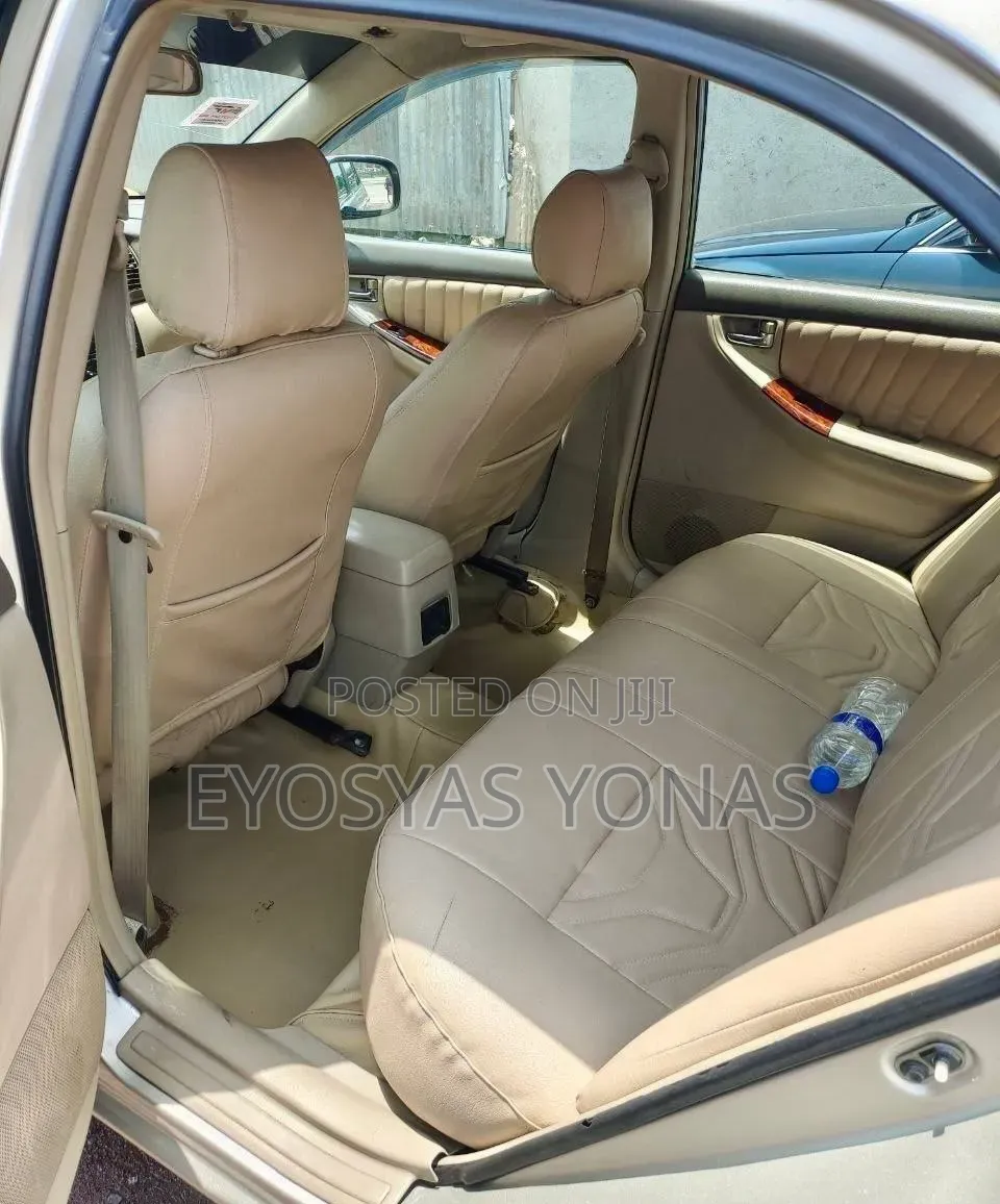 Toyota Corolla 2007 Gold