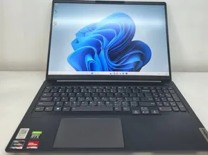 New Laptop Lenovo 16GB AMD Ryzen 7 SSD 512GB