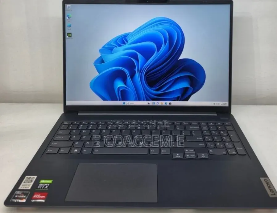 New Laptop Lenovo 16GB AMD Ryzen 7 SSD 512GB