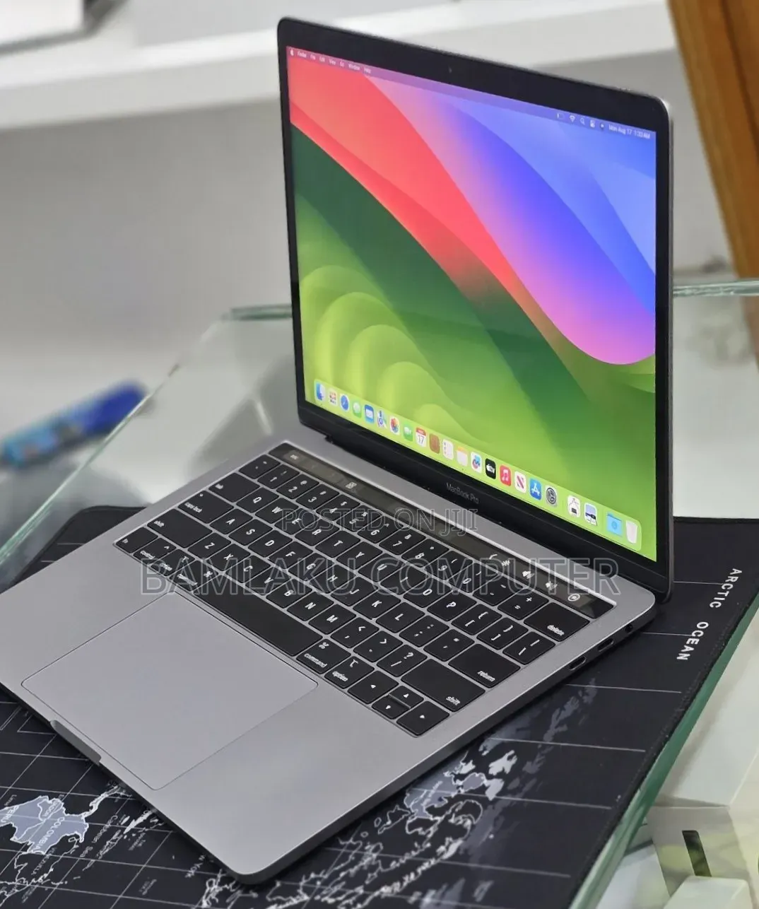New Laptop Apple MacBook Pro 2020 M1 8GB Apple M1 SSD 256GB