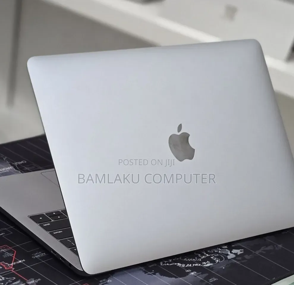 New Laptop Apple MacBook Pro 2022 M2 8GB Apple M2 SSD 512GB