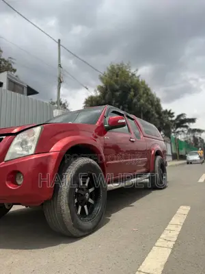 Isuzu D-MAX 2007 Red