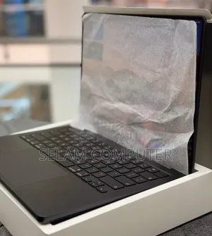 New Laptop Apple MacBook Pro 2025 M5 16GB Apple M5 SSD 1T