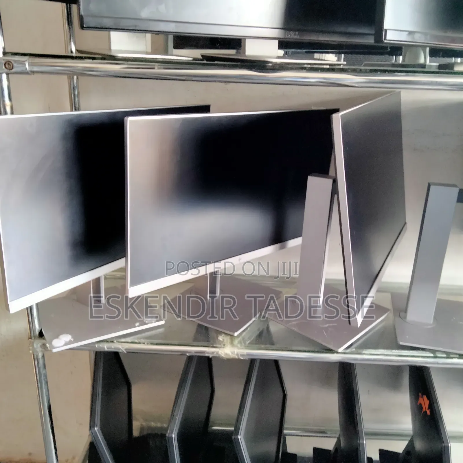 HP 24 Inch