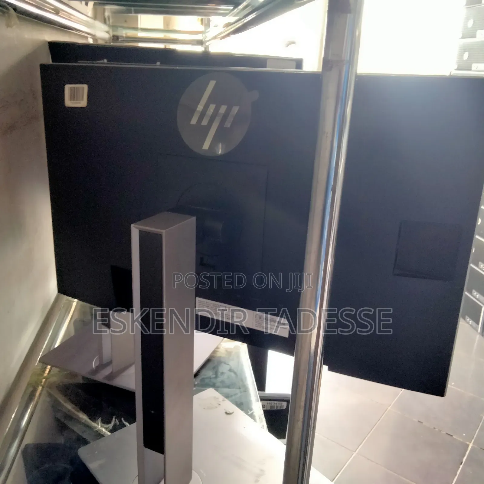 HP 24 Inch