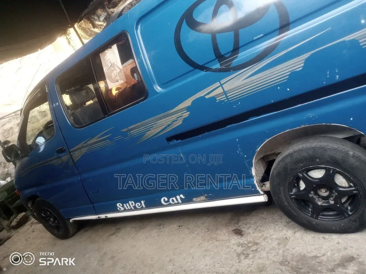 ያለ ሹፌር ይከራያል D4d Shark
 Van