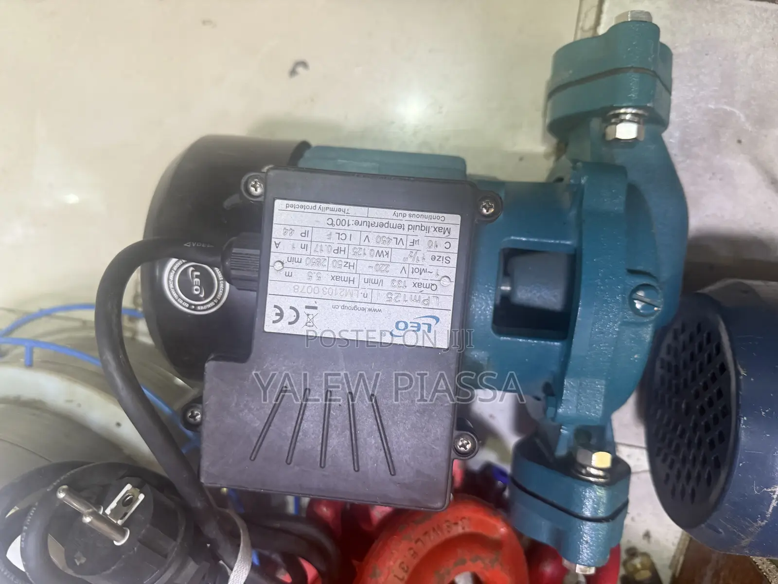 LPM125 Hot Water Circulation Pump Featuring a Teal