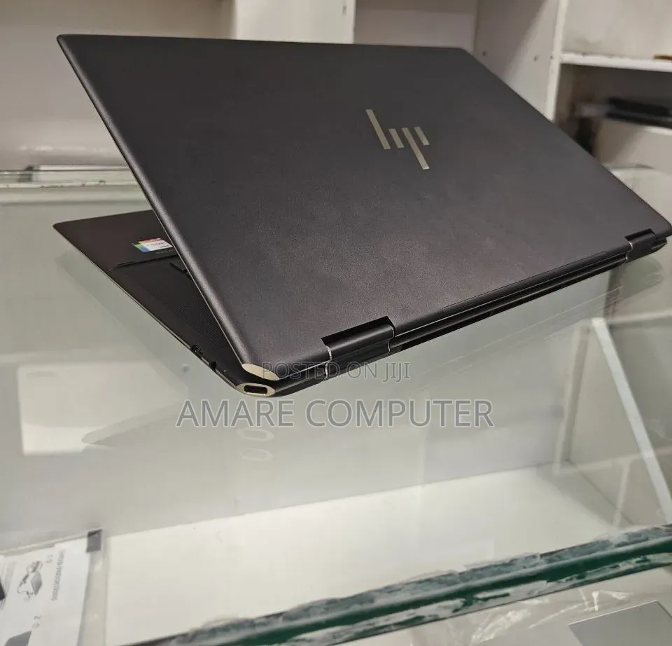 New Laptop HP Spectre X360 16GB Intel Core i7 SSD 512GB