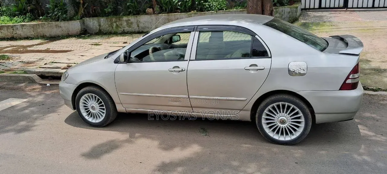 Toyota Corolla 2003 Gold