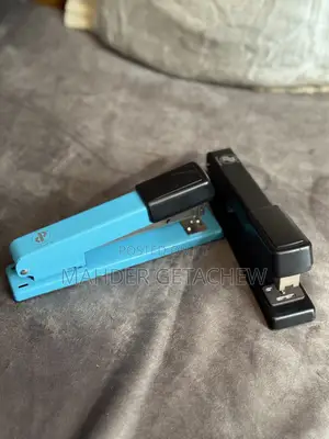 Desktop Stapler (Office Stapler)