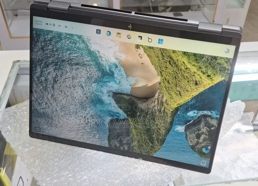 New Laptop HP 16GB Intel Core Ultra 7 SSD 1T