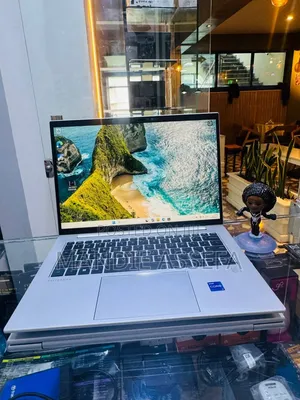 New Laptop HP EliteBook 840 10 16GB Intel Core i7 SSD 512GB