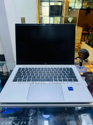New Laptop HP EliteBook 840 10 16GB Intel Core i7 SSD 512GB