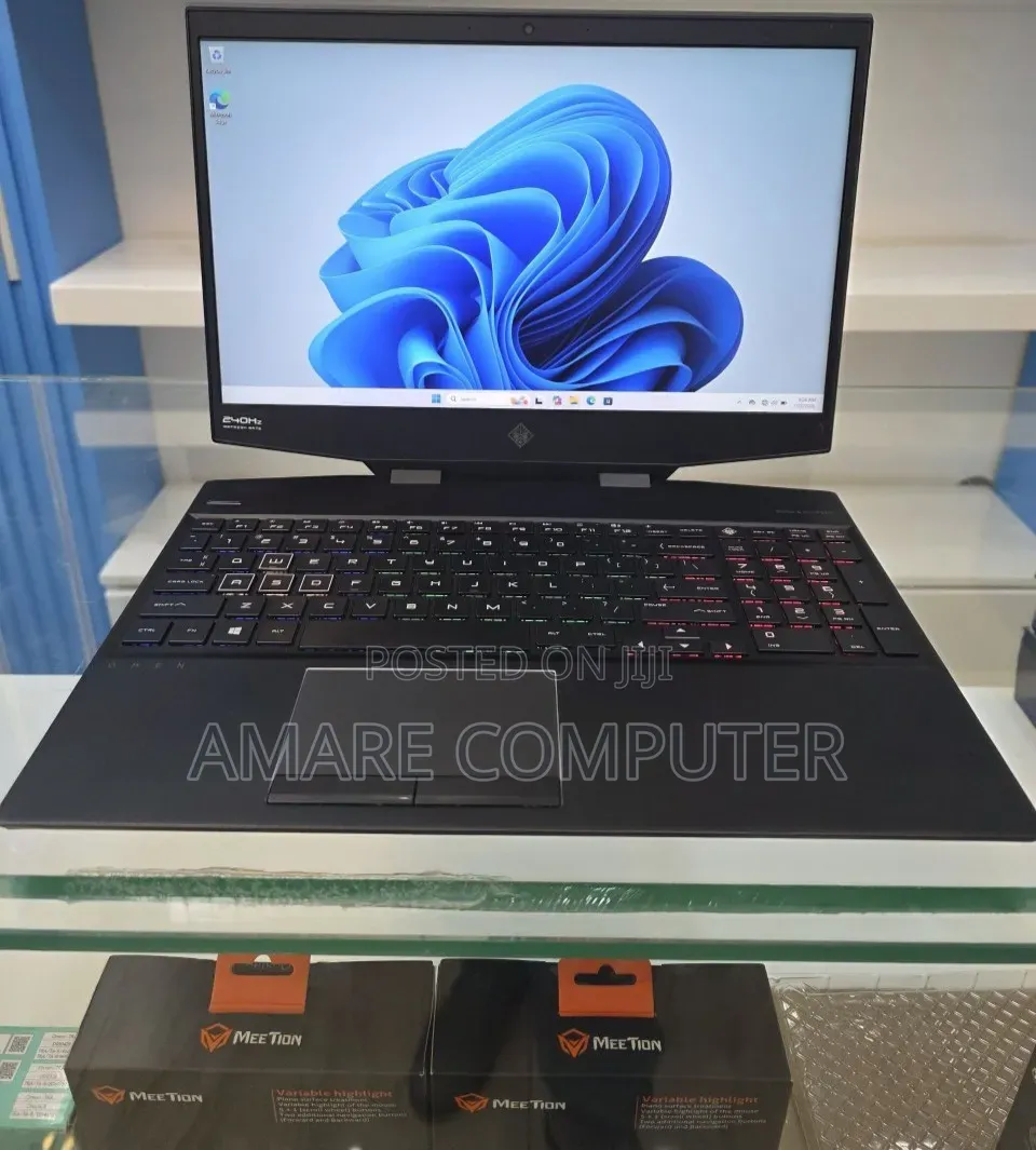 New Laptop HP Omen 15 16GB Intel Core i7 SSD 1T