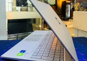 New Laptop HP 16GB Intel Core i5 SSD 512GB