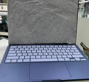 New Laptop Apple MacBook 8GB SSD 256GB