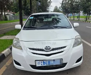 Toyota Yaris 2008 White