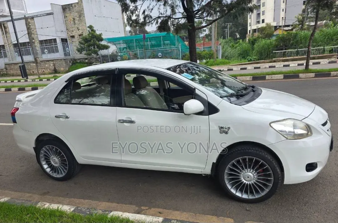Toyota Yaris 2008 White