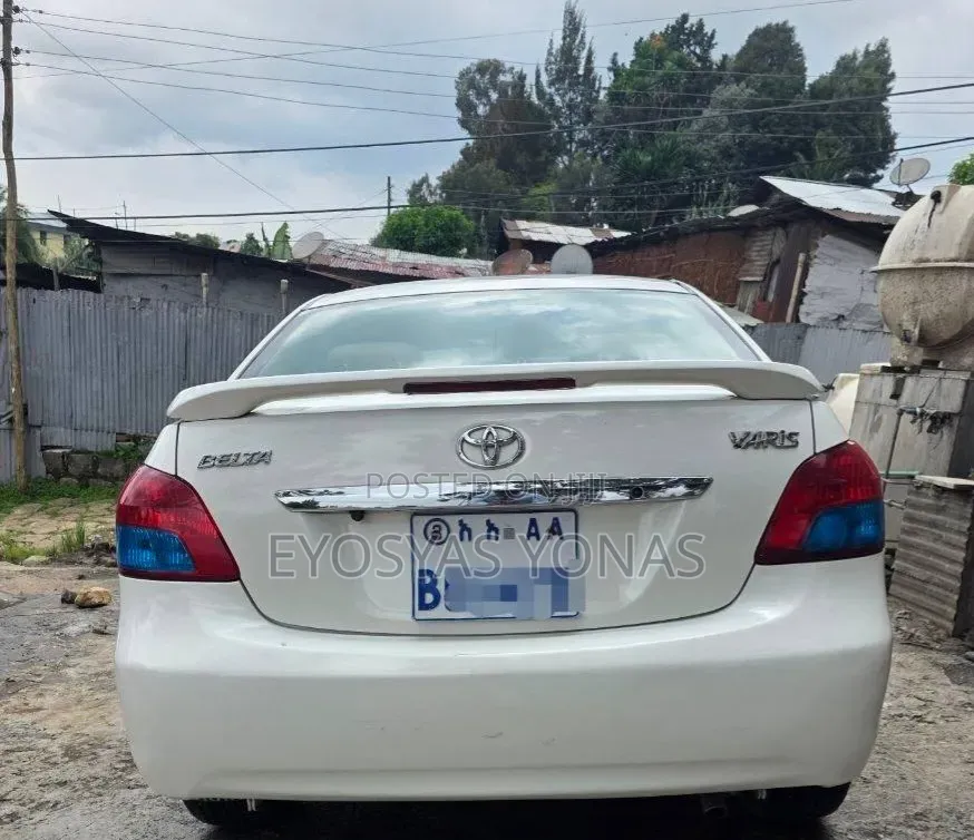 Toyota Yaris 2008 White