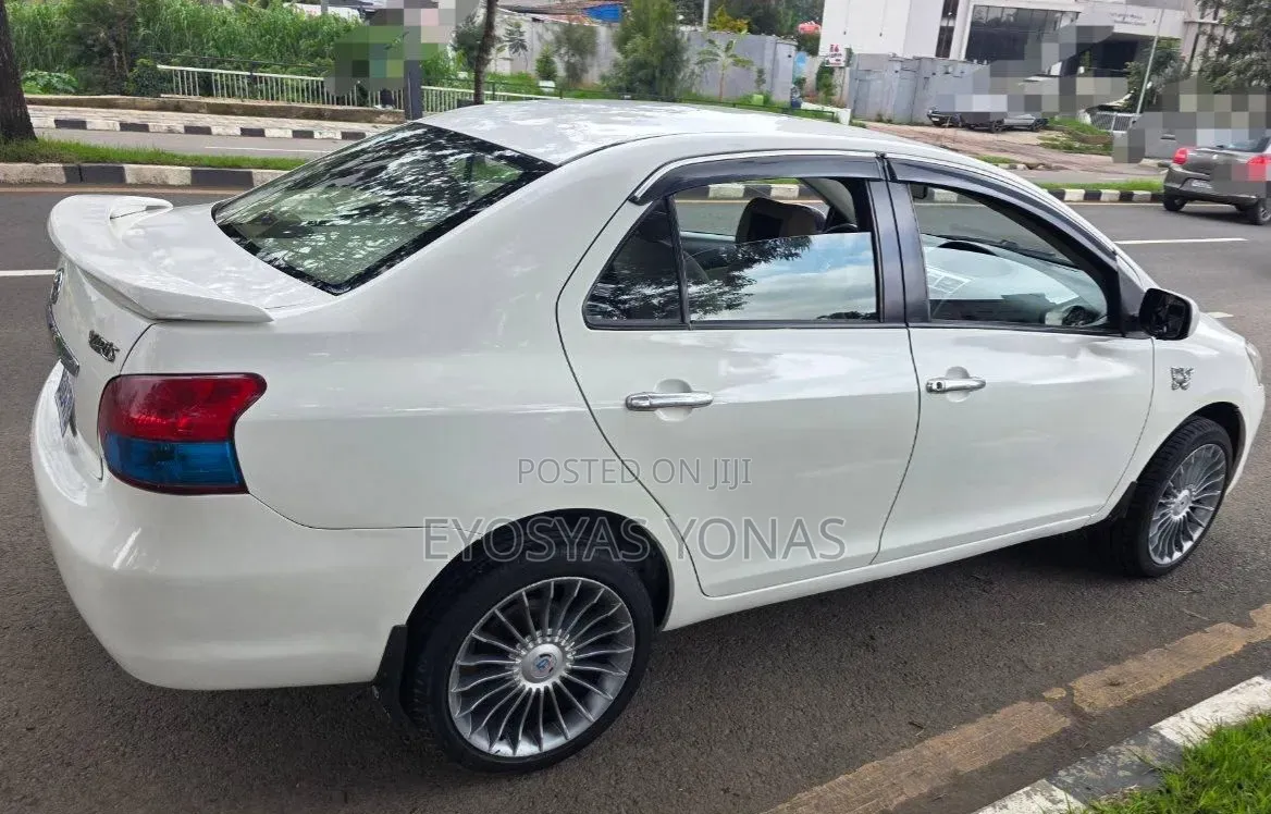 Toyota Yaris 2008 White