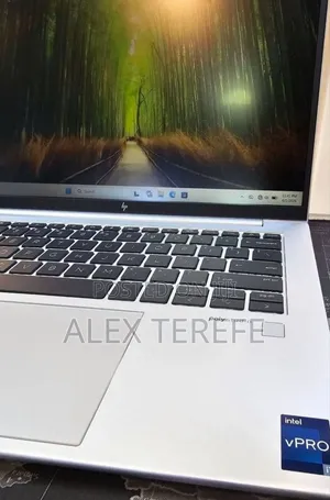 New Laptop HP EliteBook 840 G10 16GB Intel Core i7 SSD 512GB