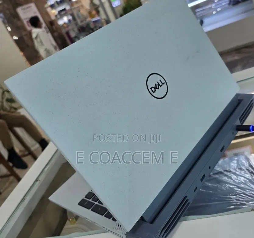 New Laptop Dell 16GB Intel Core i7 SSD 512GB