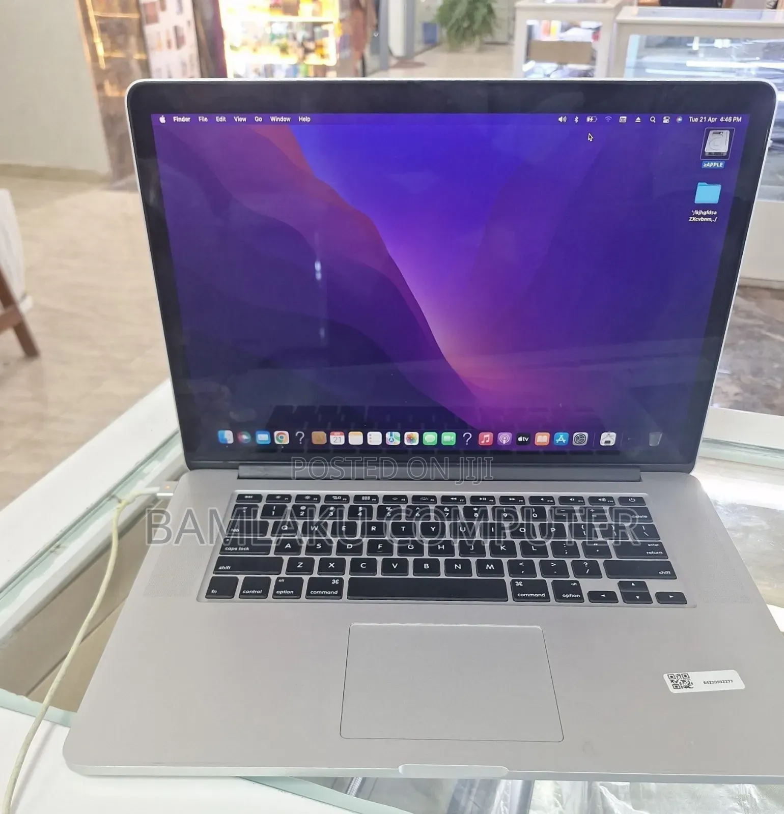 New Laptop Apple MacBook Pro 2015 16GB Intel Core i7 SSD 256GB