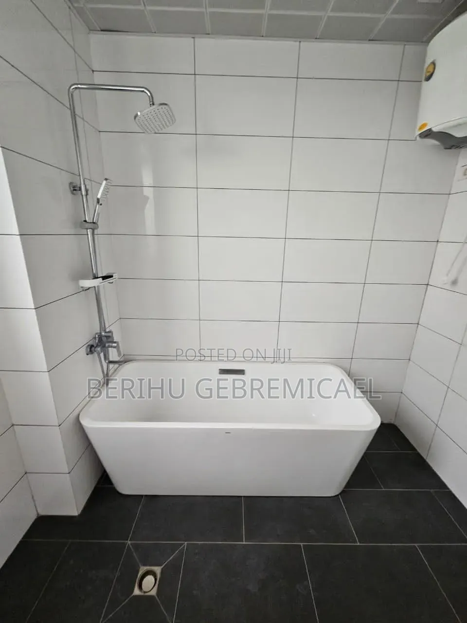 3bdrm Apartment in ካዛንቺስ, Kirkos for rent