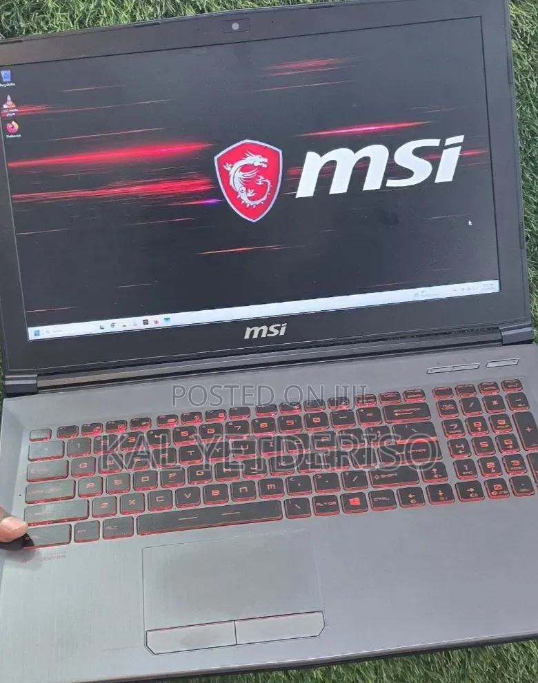 New Laptop MSI 16GB Intel Core i5 SSD 256GB