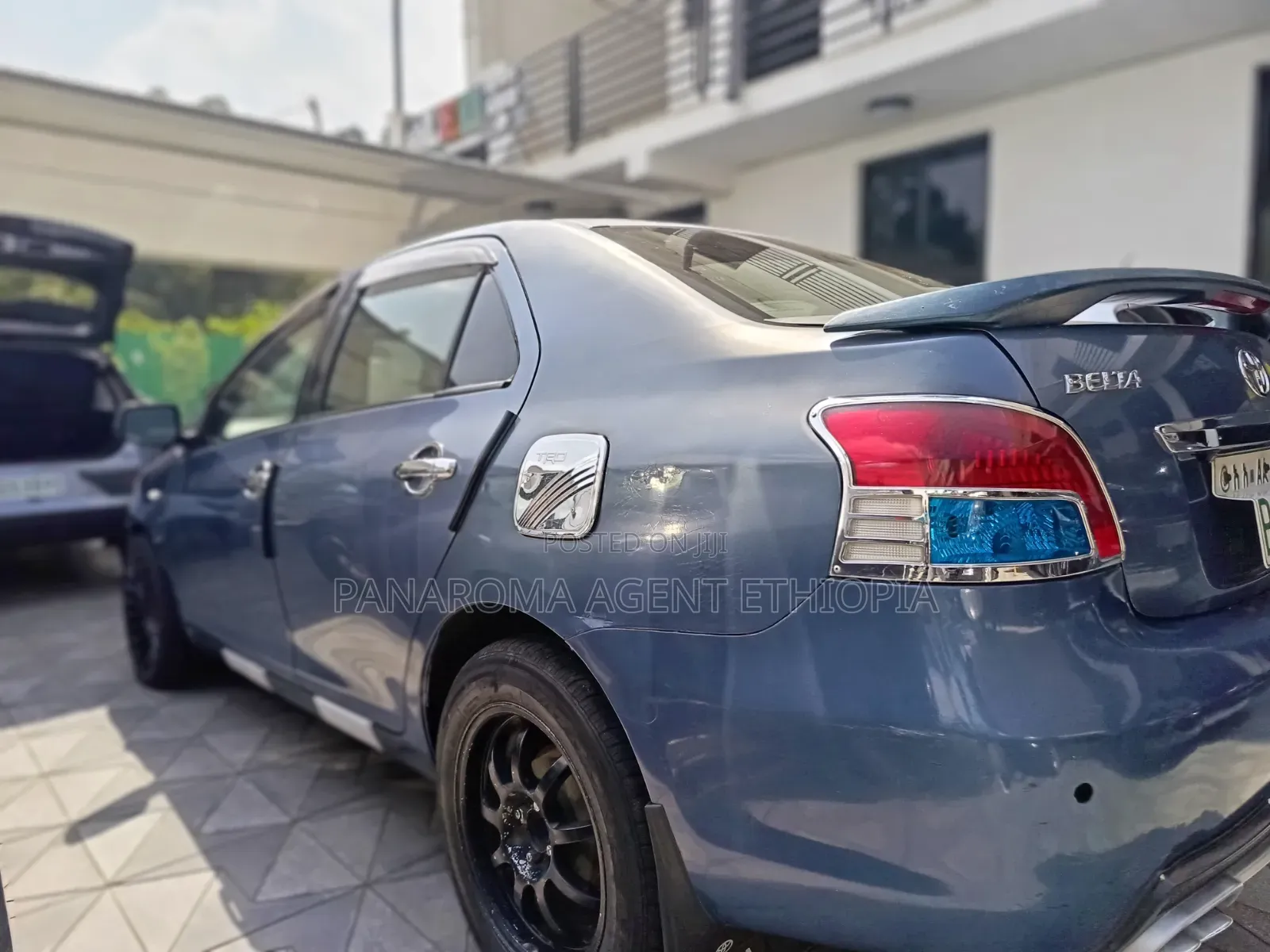 Toyota Belta 2006