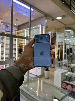 New Apple iPhone 17 Pro 256 GB Blue