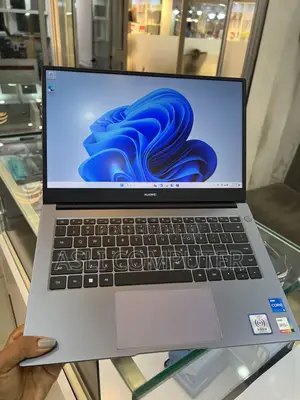 New Laptop Huawei 16GB Intel Core i5 SSD 512GB