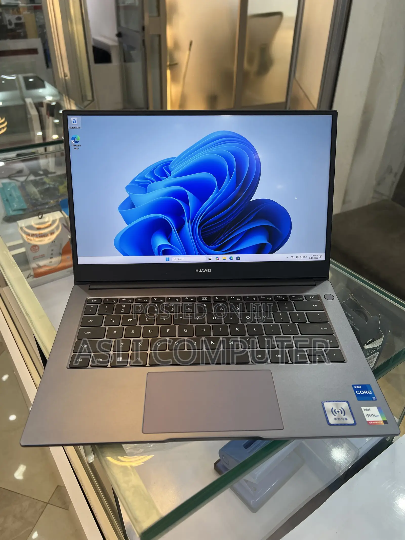 New Laptop Huawei 16GB Intel Core i5 SSD 512GB