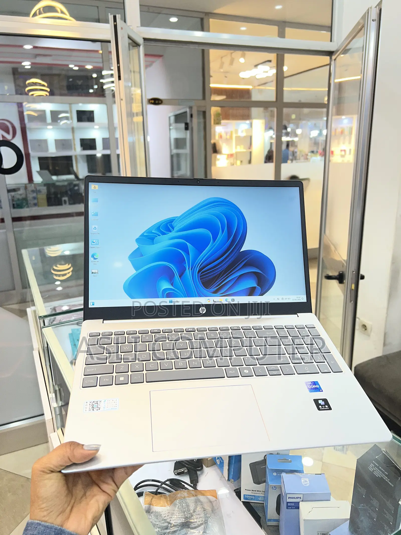 New Laptop HP Stream Notebook 16GB Intel Core i7 SSD 1T